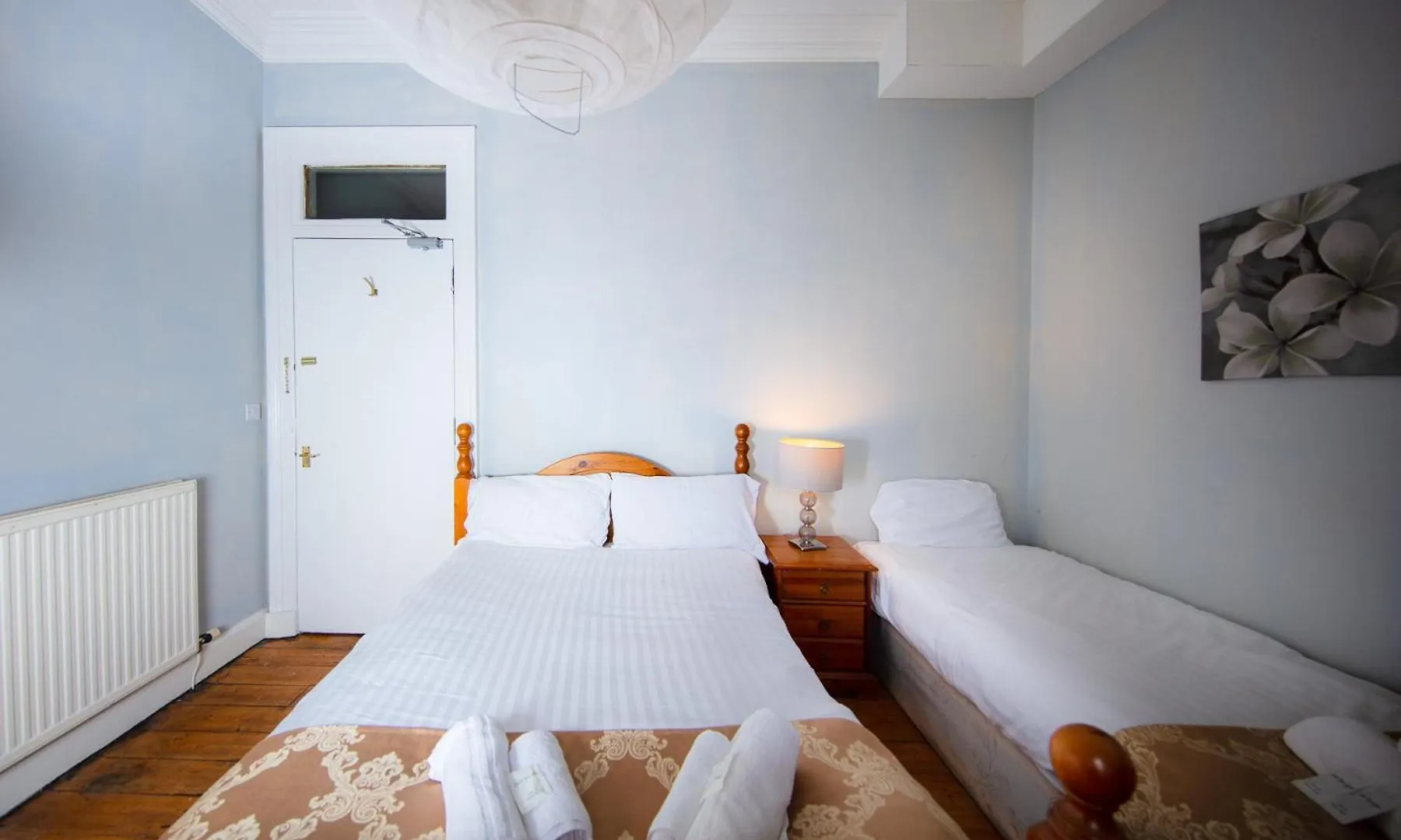 Comfortable, Spacious Edinburgh Retreat, By The Meadows! Apartment